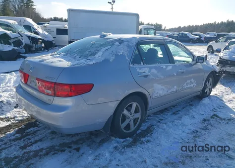 2005 Honda Accord 2.4 Ex из США, поврежденный, VIN 1HGCM56855A131486